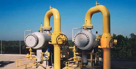 Natural gas separators